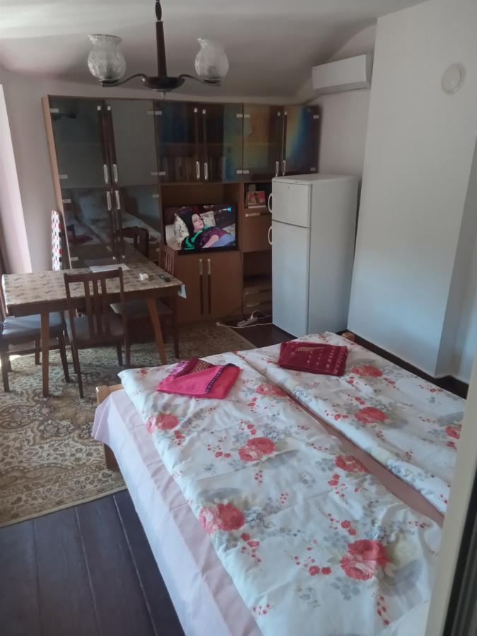 Mercury Guest House Veliko Tărnovo Exteriör bild