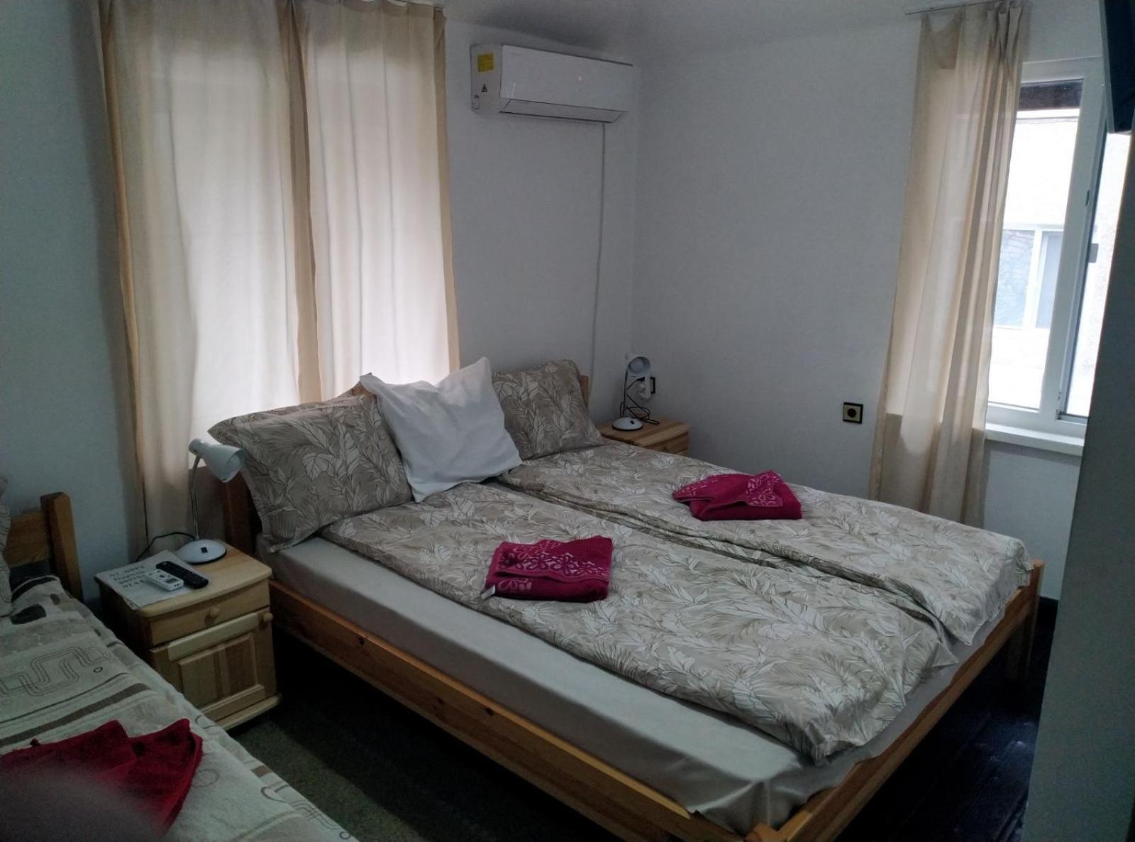 Mercury Guest House Veliko Tărnovo Exteriör bild