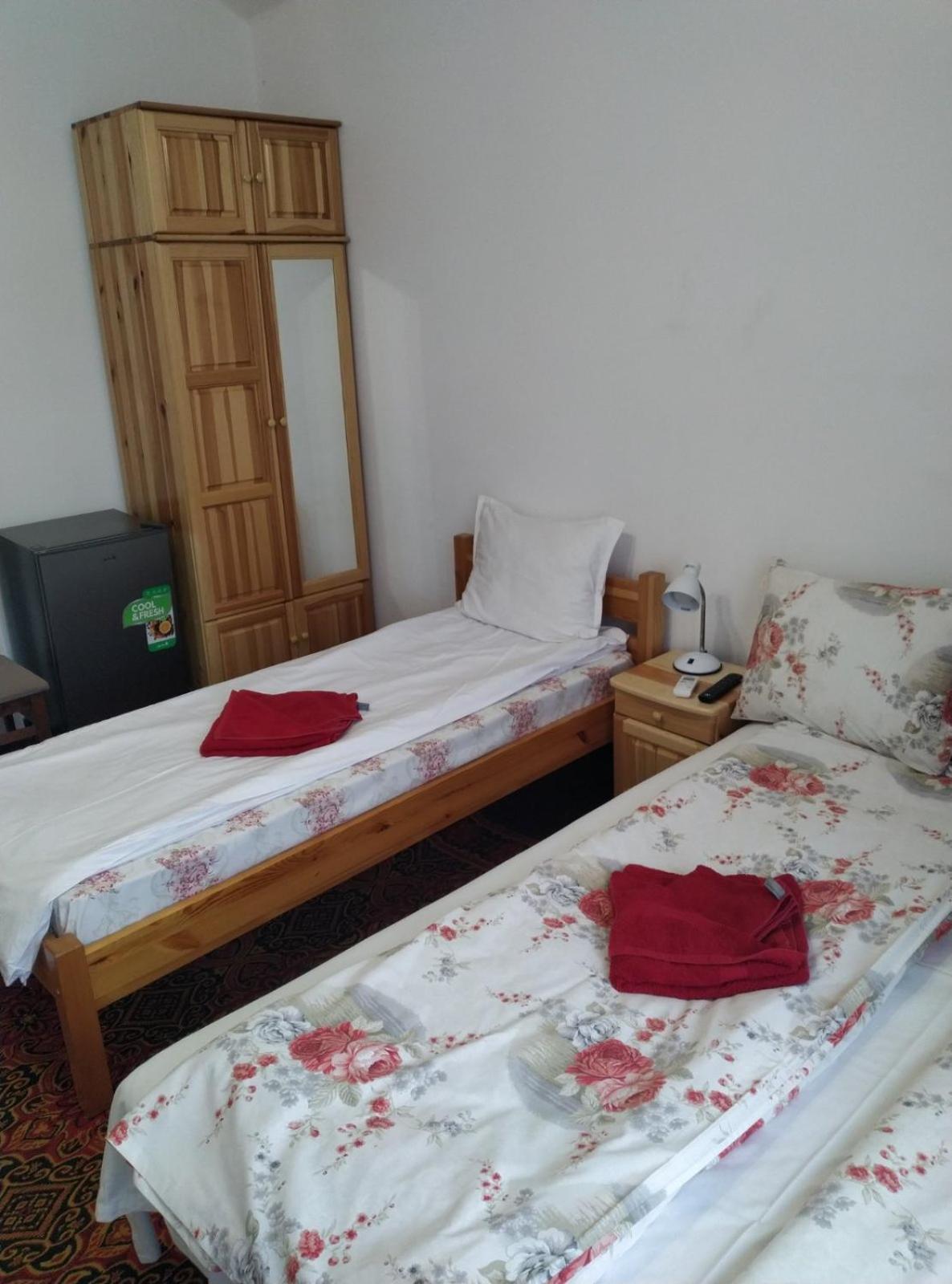 Mercury Guest House Veliko Tărnovo Exteriör bild